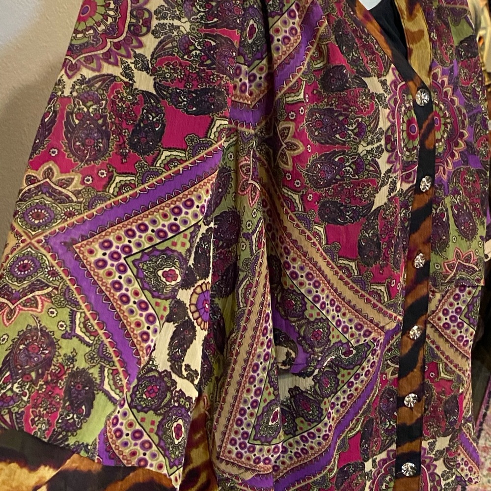 Multi-colored top - Picture 3 of 3